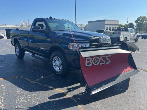 2020 RAM 2500 Tradesman Regular Cab 4X4 8' Box