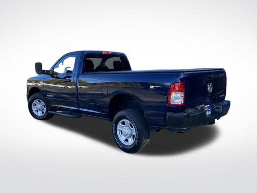 2020 RAM 2500 Tradesman Regular Cab 4X4 8' Box