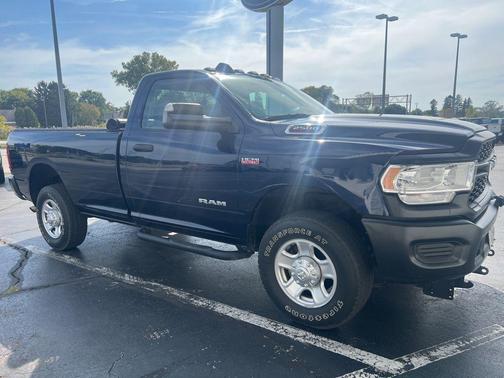 2020 RAM 2500 Tradesman Regular Cab 4X4 8' Box