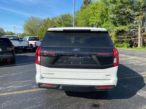STAR WHITE MET TRI-COAT 2025 Ford Expedition Max Platinum
