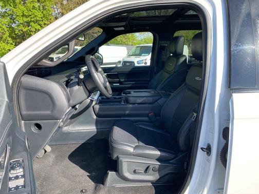 STAR WHITE MET TRI-COAT 2025 Ford Expedition Max Platinum