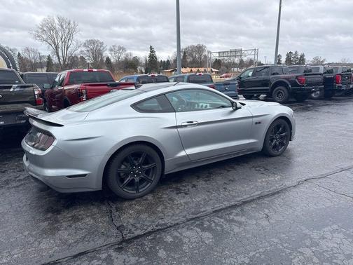 2020 Ford Mustang EcoBoost