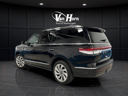 INFINITE BLACK MET CC 2024 Lincoln Navigator Premiere