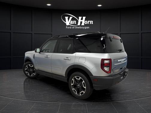 ICONIC SILVER METALLIC 2021 Ford Bronco Sport Outer Banks