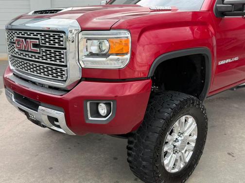 Red 2019 GMC Sierra 2500 Denali