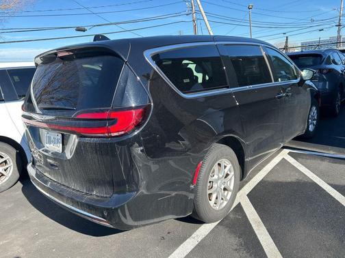 2025 Chrysler Pacifica L