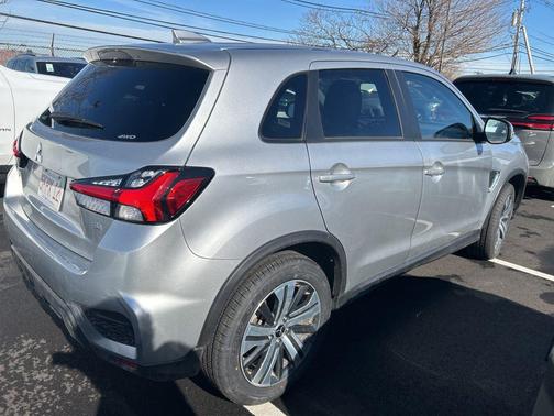 2025 Mitsubishi Outlander Sport SE