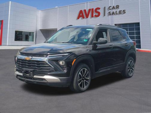 Mosaic Black Metallic 2025 Chevrolet Trailblazer LT