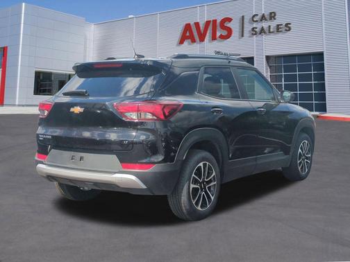 Mosaic Black Metallic 2025 Chevrolet Trailblazer LT