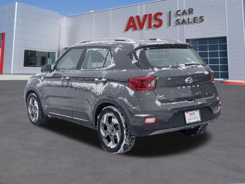 2025 Hyundai VENUE SEL