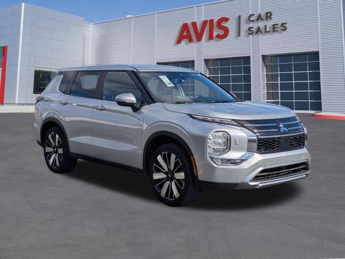 Alloy Silver Metallic 2025 Mitsubishi Outlander SE 2.5 S-AWC