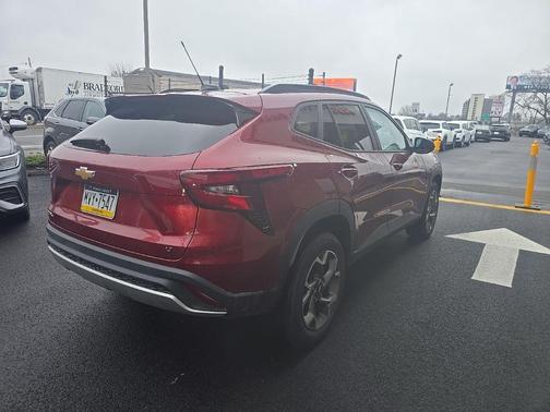 2025 Chevrolet Trax LT