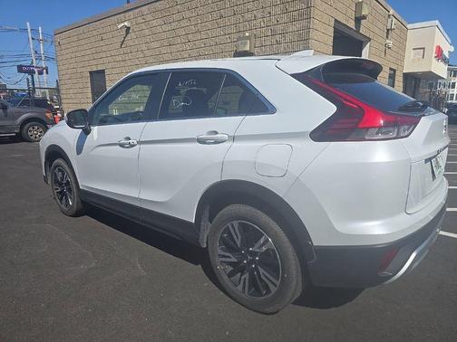 White Diamond 2025 Mitsubishi Eclipse Cross SE