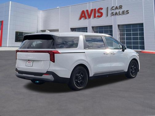 2025 Kia Carnival LXS
