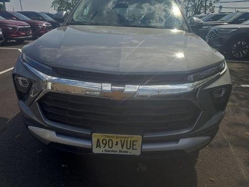 Sterling Gray Metallic 2025 Chevrolet Trailblazer LT