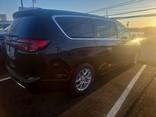 2025 Chrysler Pacifica L