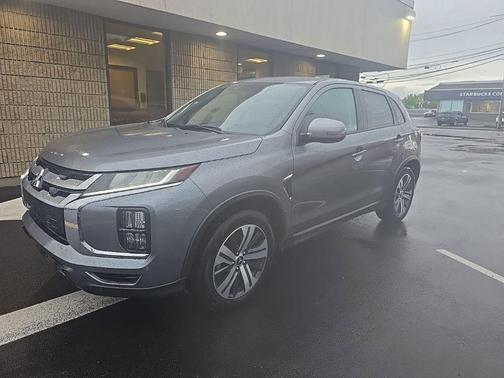 Mercury Gray Metallic 2025 Mitsubishi Outlander Sport SE