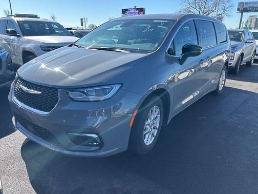 2025 Chrysler Pacifica L