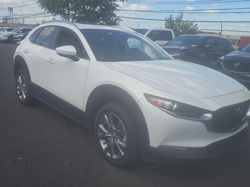 Snowflake White Pearl 2025 Mazda CX-30 2.5 S Preferred Package