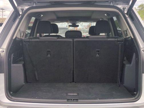 Silver Mist Metallic 2025 Volkswagen Atlas 2.0T SEL