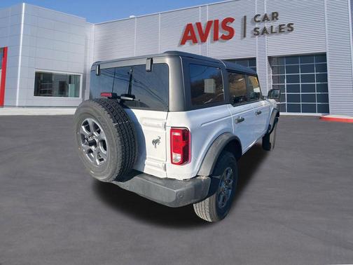 Oxford White 2025 Ford Bronco Big Bend