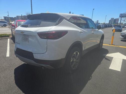 Summit White 2025 Chevrolet Blazer 2LT