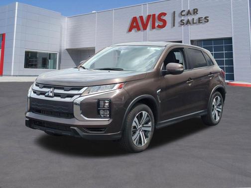 Oak Brown Metallic 2025 Mitsubishi Outlander Sport SE