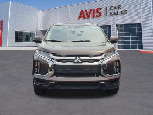 Oak Brown Metallic 2025 Mitsubishi Outlander Sport SE