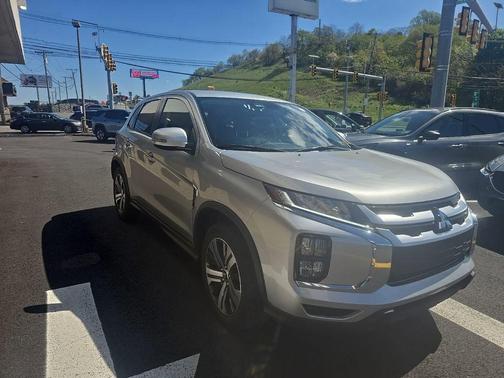 Alloy Silver Metallic 2025 Mitsubishi Outlander Sport SE