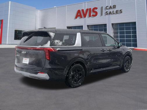 2025 Kia Carnival LXS