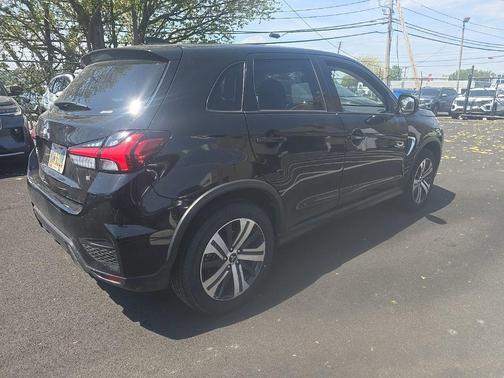 Labrador Black Pearl 2025 Mitsubishi Outlander Sport SE