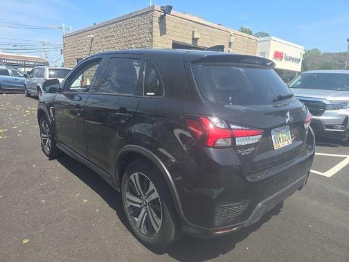 Labrador Black Pearl 2025 Mitsubishi Outlander Sport SE