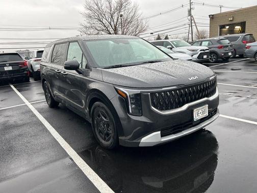 2025 Kia Carnival LXS