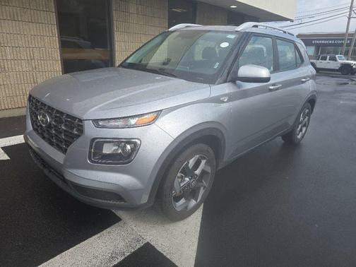 Shimmering Silver 2025 Hyundai VENUE SEL