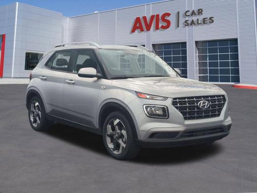 Shimmering Silver 2025 Hyundai VENUE SEL