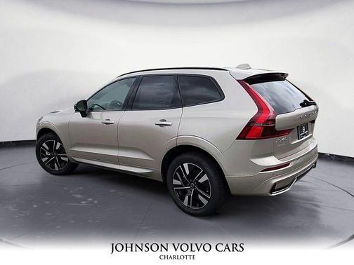 2026 Volvo XC60 B5 Plus