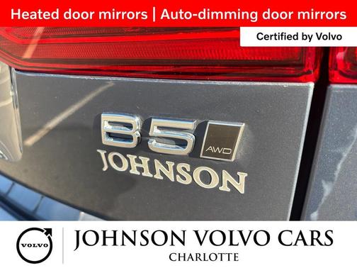 2024 Volvo XC60 B5 Core Dark Theme