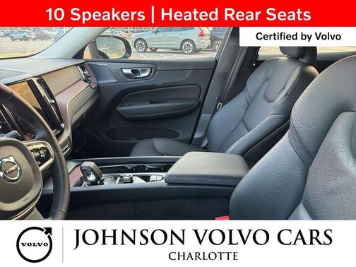 2024 Volvo XC60 B5 Plus Dark Theme