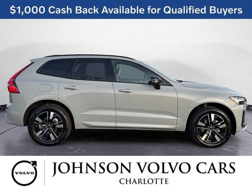 Vapour Grey Metallic 2026 Volvo XC60 B5 Plus