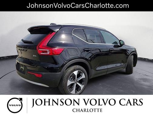 2025 Volvo XC40 B5 Plus Bright Theme