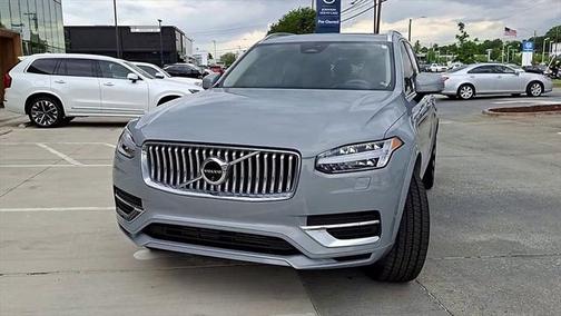 2024 Volvo XC90 Recharge Plug-In Hybrid T8 Ultimate Bright Theme 7-Seater
