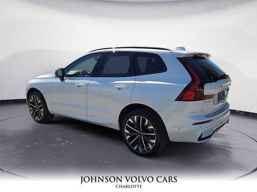 2026 Volvo XC60 B5 Ultra