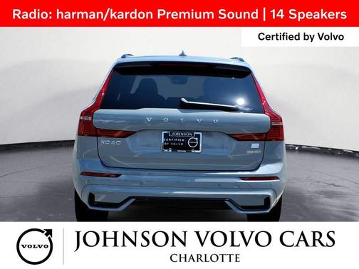 2024 Volvo XC60 Recharge Plug-In Hybrid T8 Ultimate Dark Theme