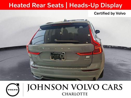 2024 Volvo XC60 Recharge Plug-In Hybrid T8 Ultimate Dark Theme