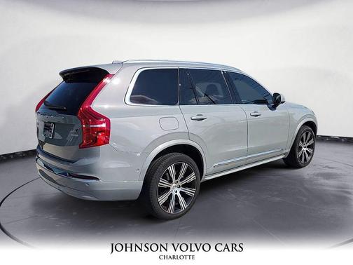 2024 Volvo XC90 B6 Plus Bright Theme 6-Seater