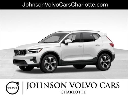 2025 Volvo XC40 B5 Plus Bright Theme