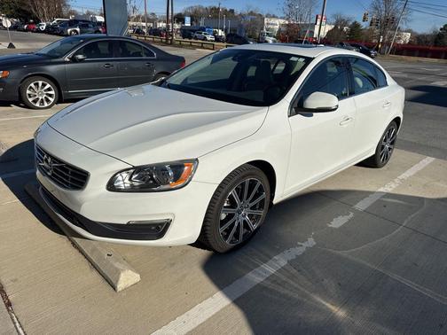 2017 Volvo S60 Inscription T5