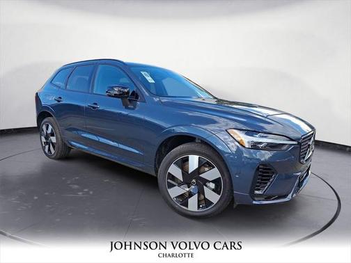 2025 Volvo XC60 Plug-In Hybrid T8 Plus