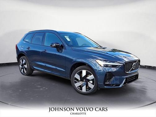 2025 Volvo XC60 Plug-In Hybrid T8 Plus
