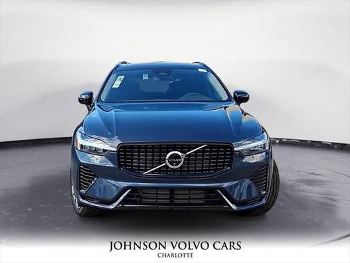 2025 Volvo XC60 Plug-In Hybrid T8 Plus